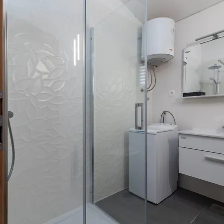 Cosy With Garden Terrace Lejlighed