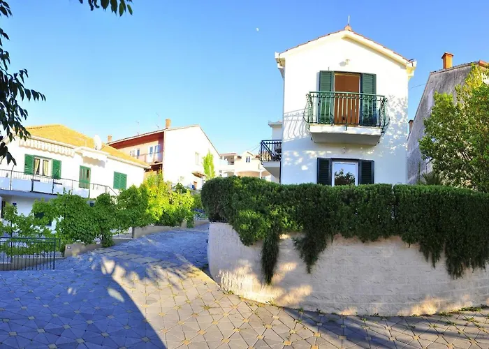 Cosy With Garden Terrace 아파트 *