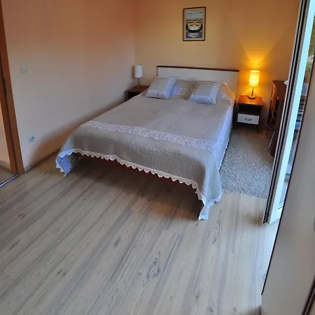 Cosy With Garden Terrace