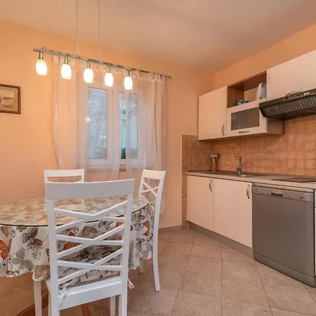 Appartement Cosy With Garden Terrace